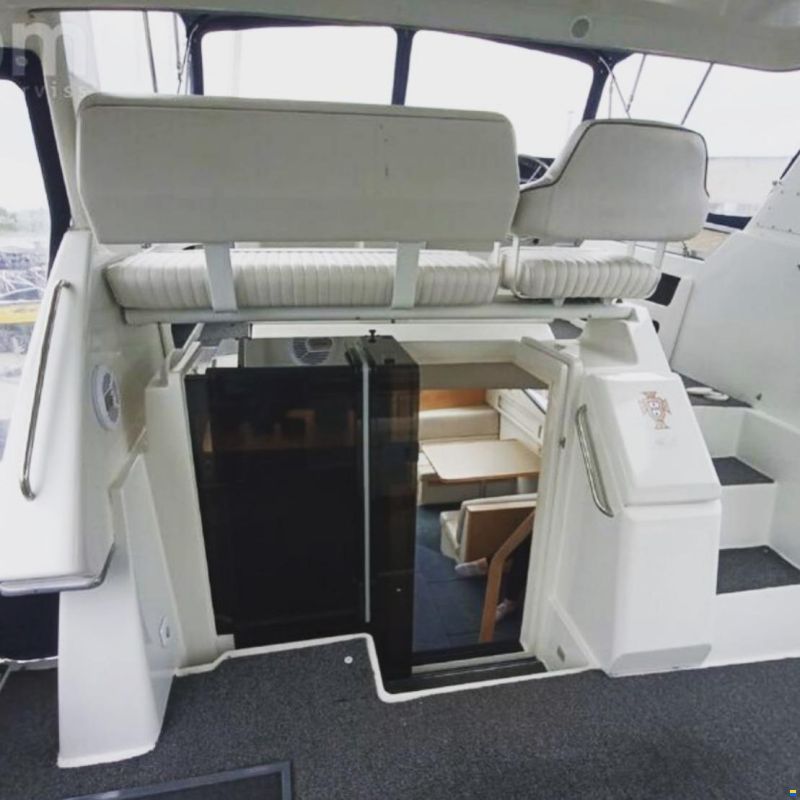 Carver Aft Cabin 390