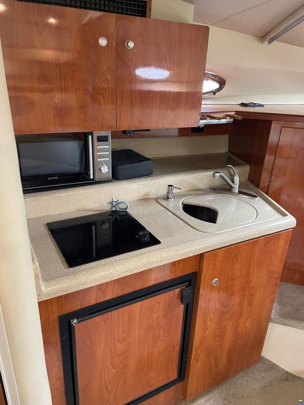 Cruisers Yachts 280 CXI Express