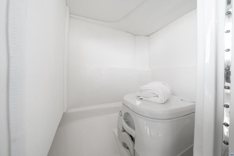 Sea Ray SPX 230 Europe