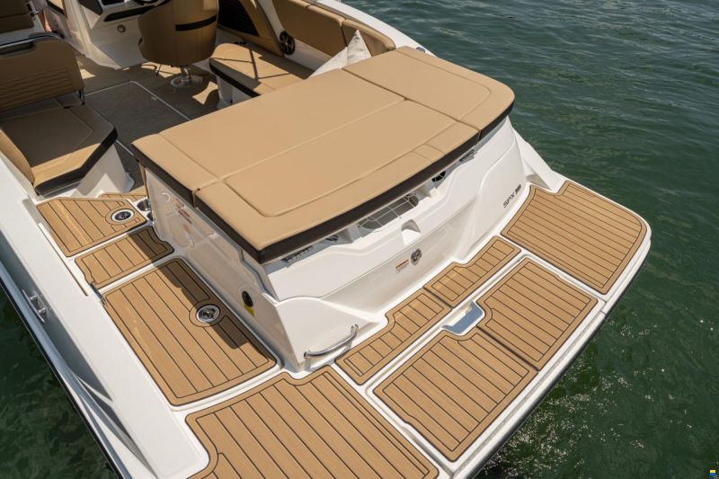 Sea Ray SPX 230 Europe
