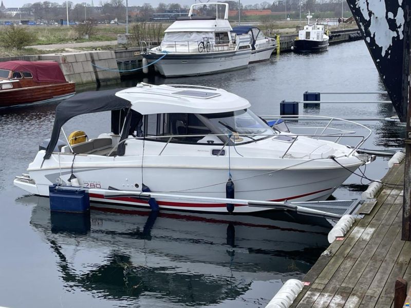 Beneteau Bénéteau Antares 780