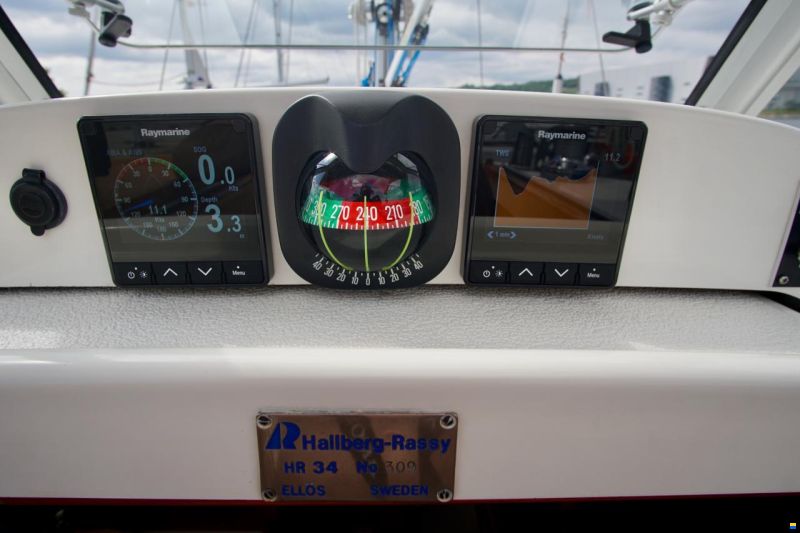 Hallberg-Rassy HR34