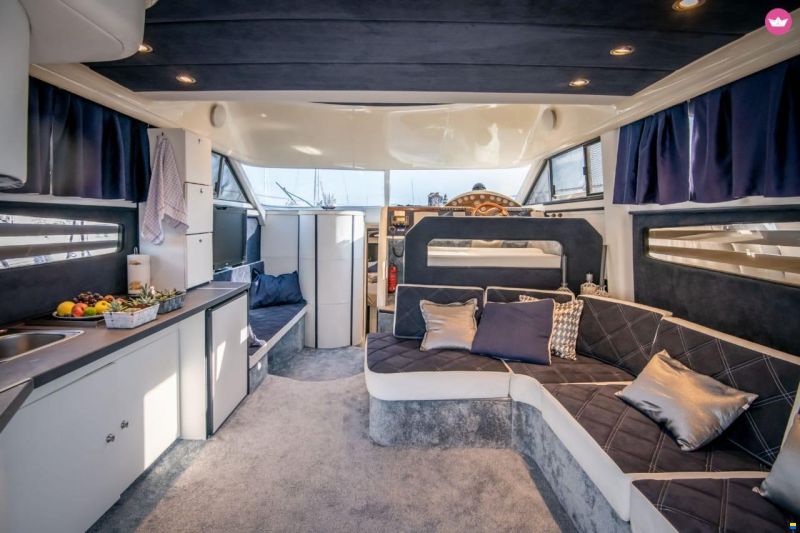 Fairline Phantom 42