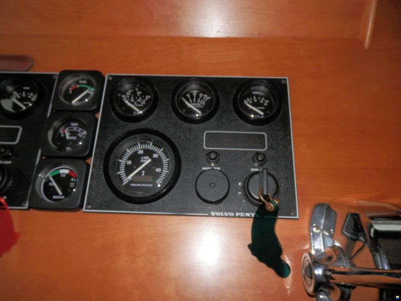 Linssen 380 Dutch Sturdy AC Twin