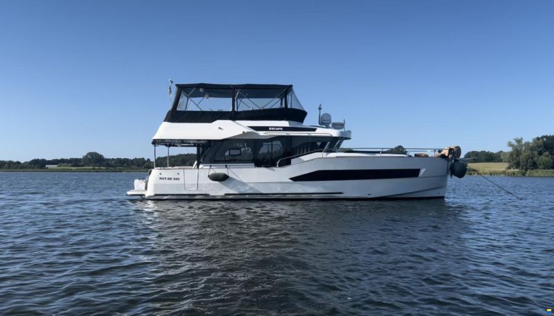 Delphia 1200 Bluescape Fly