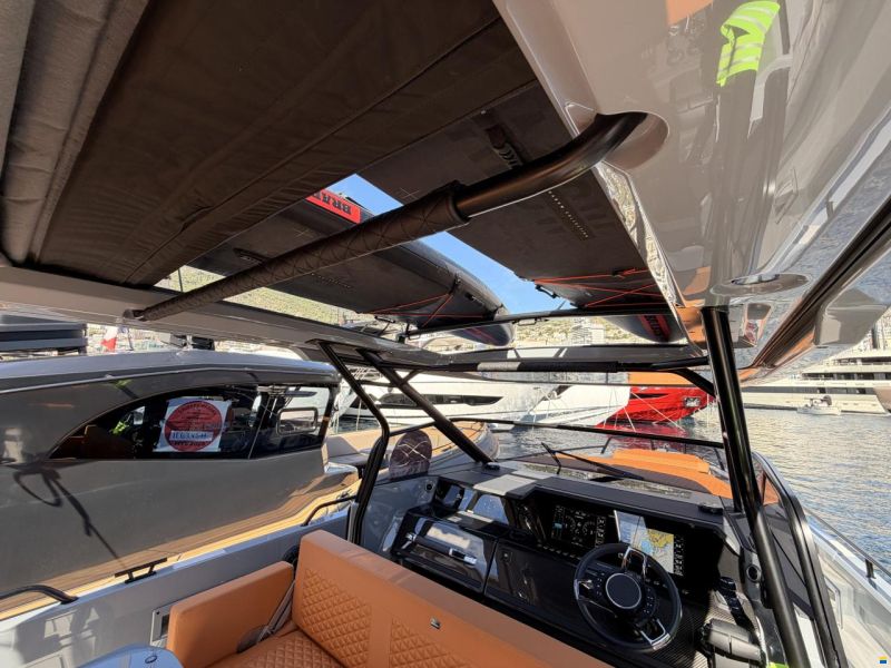 Brabus Shadow 1000 Sun-Top