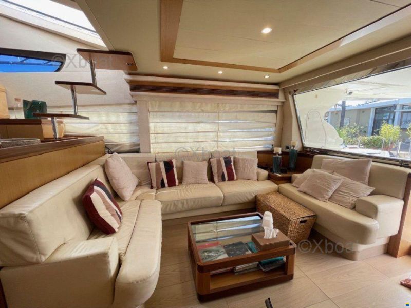 Ferretti 681