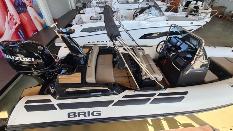 Brig Inflatable Boats Eagle 6.7H + Suzuki DF175AP
