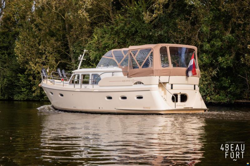 Aquanaut Privilege 1350