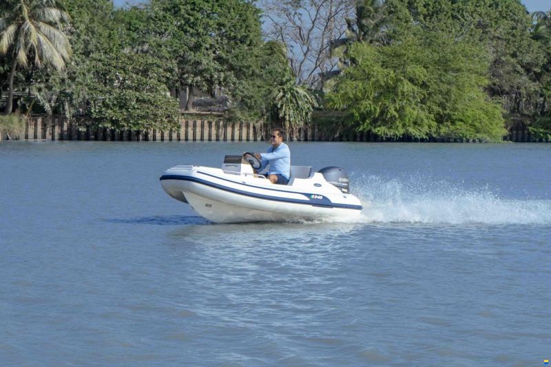 AB Inflatables Nautilus 11 DLX