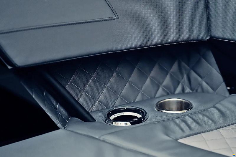 Veloce Yachts V750 HARDTOP