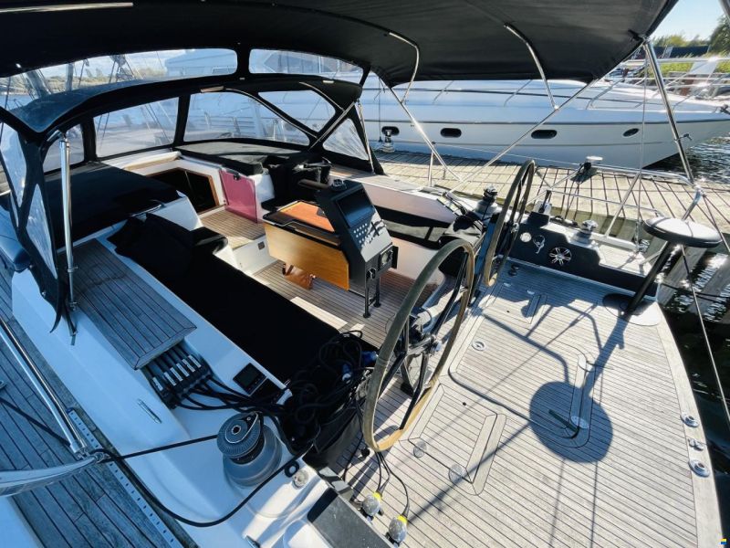 Hanse 545