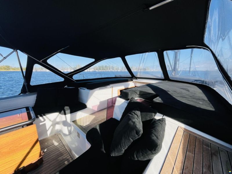 Hanse 545