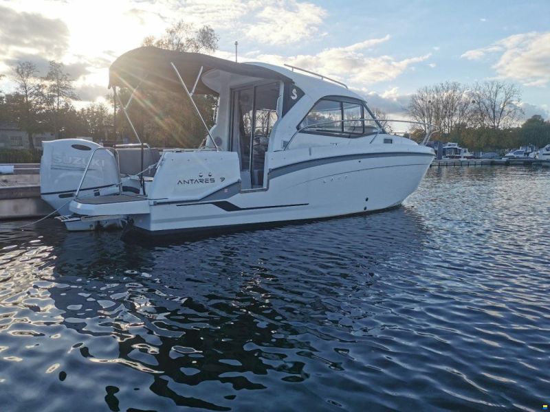 Beneteau ANTARES 7