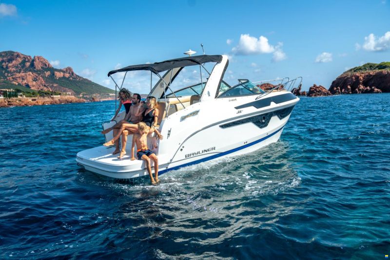 Bayliner Ciera 8