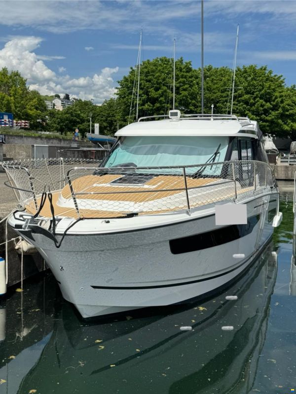 Jeanneau Merry Fisher 895