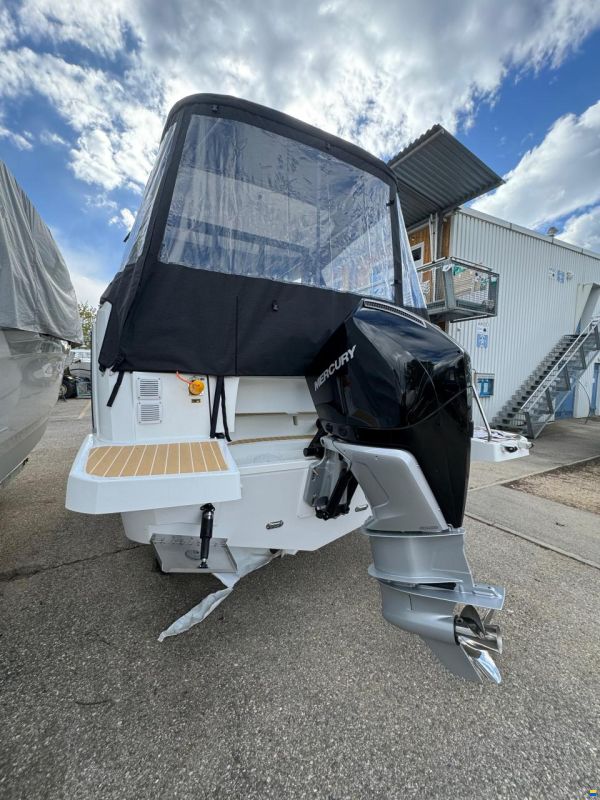 Jeanneau Merry Fisher 895