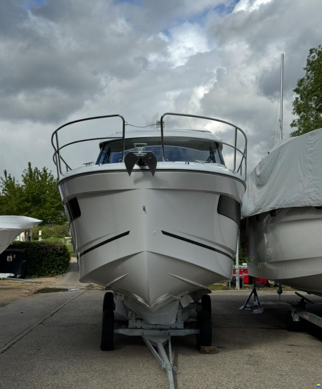 Jeanneau Merry Fisher 895