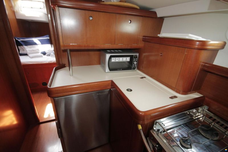 Beneteau 57