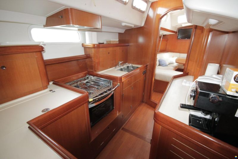 Beneteau 57
