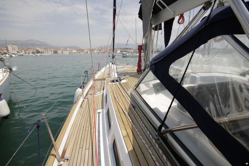 Beneteau 57