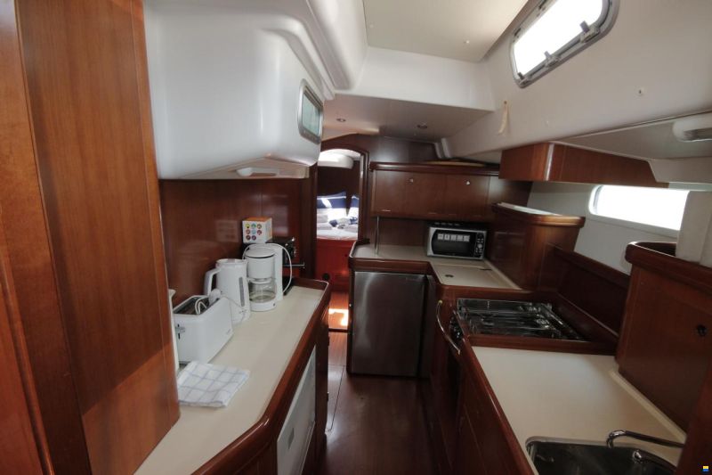 Beneteau 57