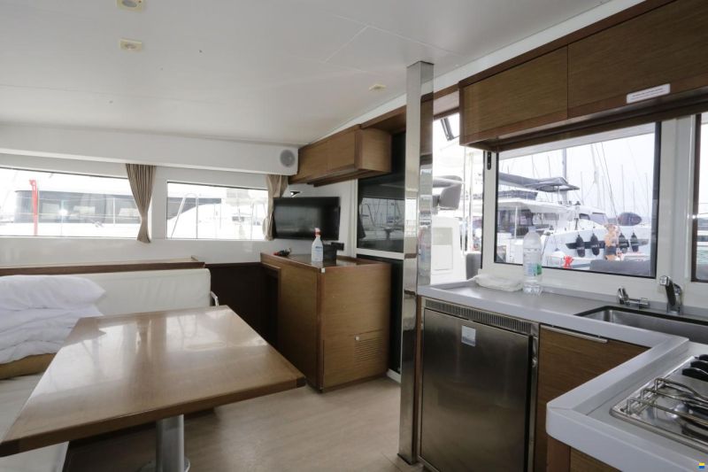 Lagoon 40