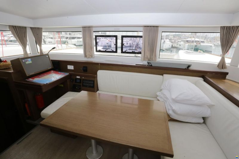 Lagoon 40