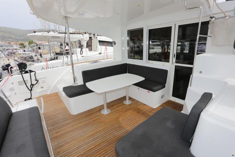 Lagoon 40