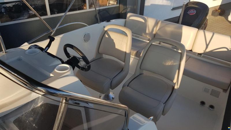 Quicksilver 675 Open