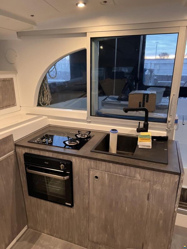 Lagoon 380