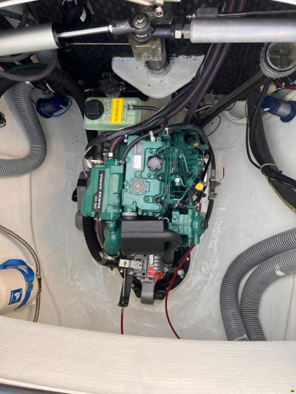 Lagoon 380