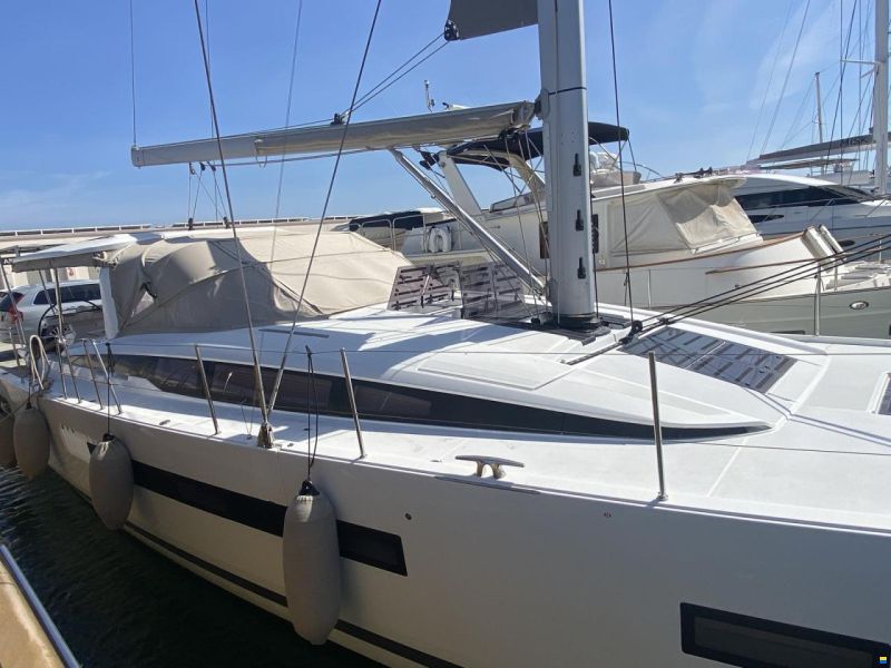 Jeanneau 65