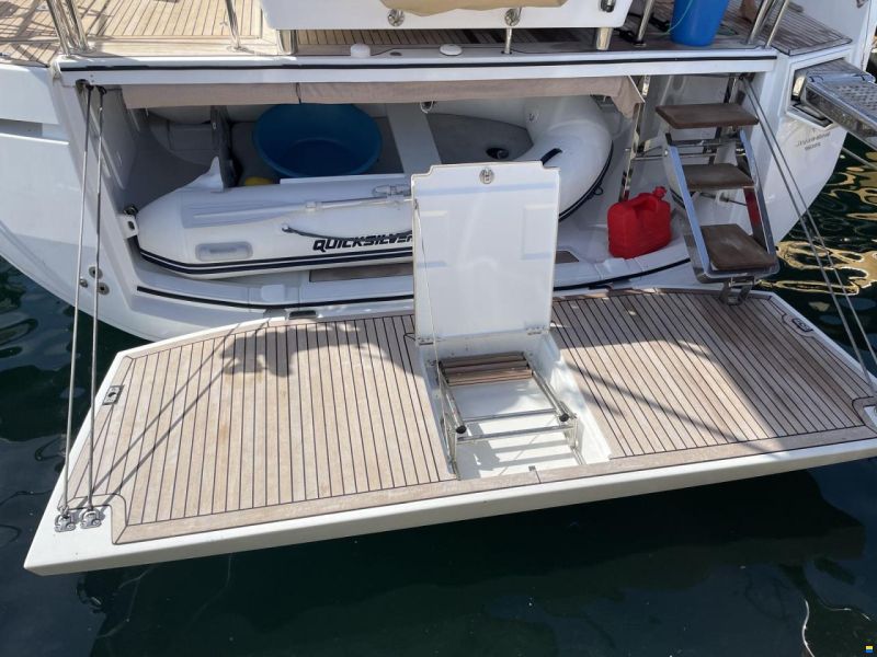 Jeanneau 65