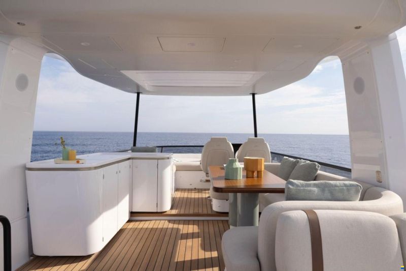 Azimut Fly 62