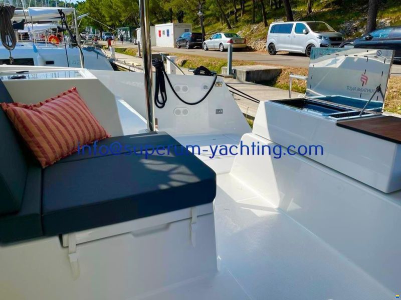 Fountaine Pajot Astrea 42