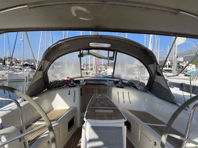 Beneteau Oceanis 43