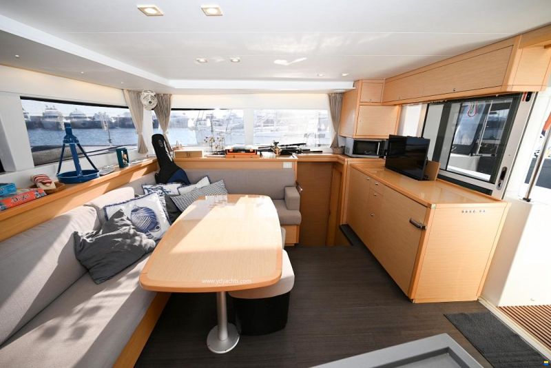 Lagoon 450 F