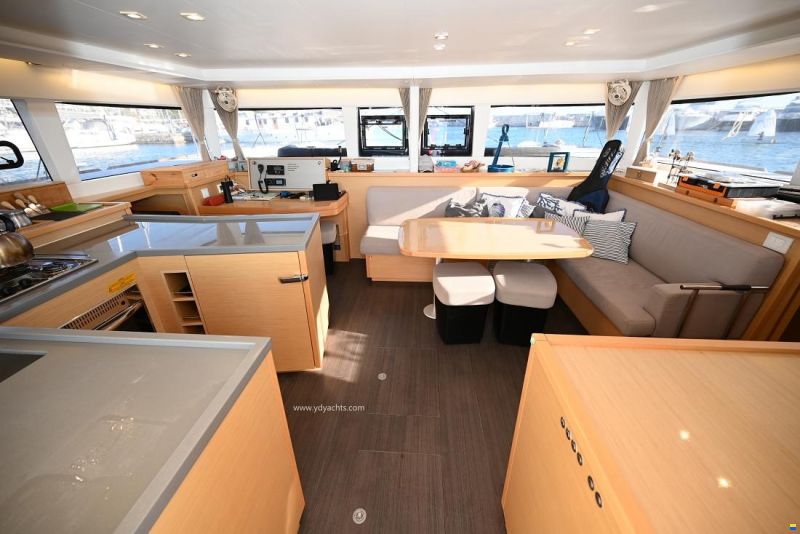 Lagoon 450 F