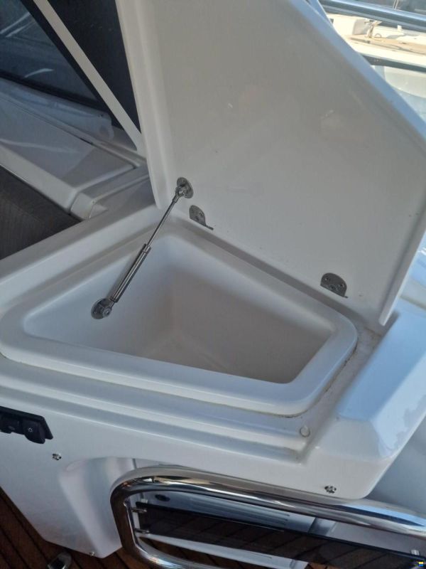 Azimut 51