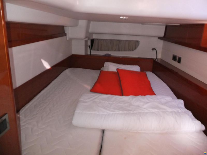 Beneteau Oceanis 60