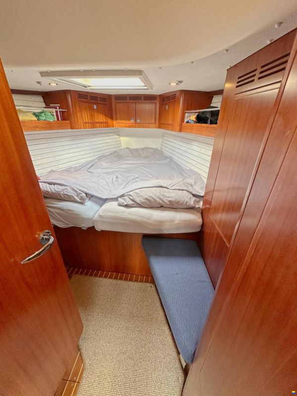 Hallberg-Rassy 412