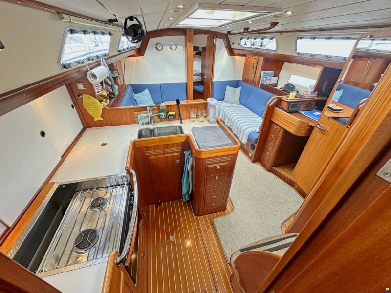 Hallberg-Rassy 412