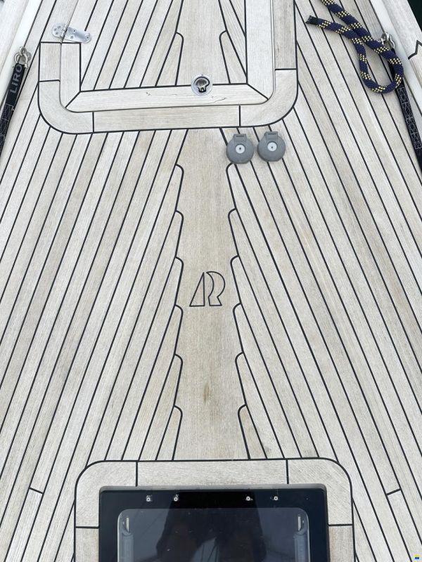 Hallberg-Rassy 412