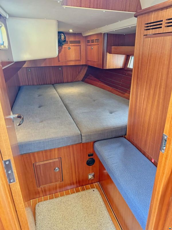 Hallberg-Rassy 412
