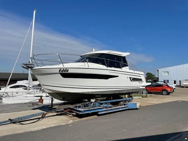 Jeanneau Merry Fisher 895