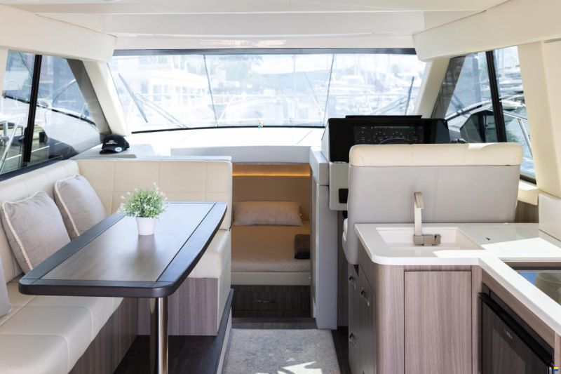Regal 42 Fly