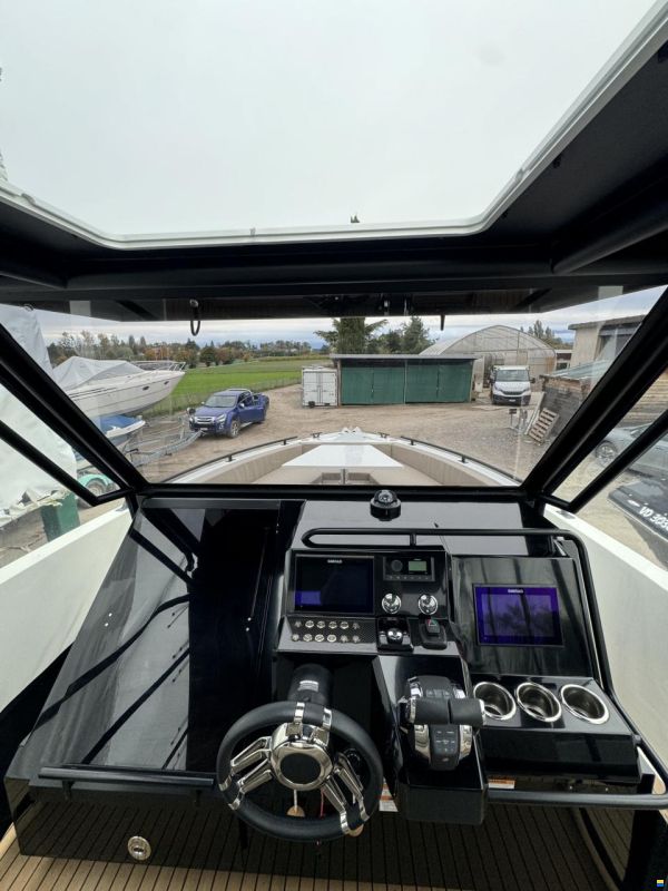 De Antonio D28 Xplorer