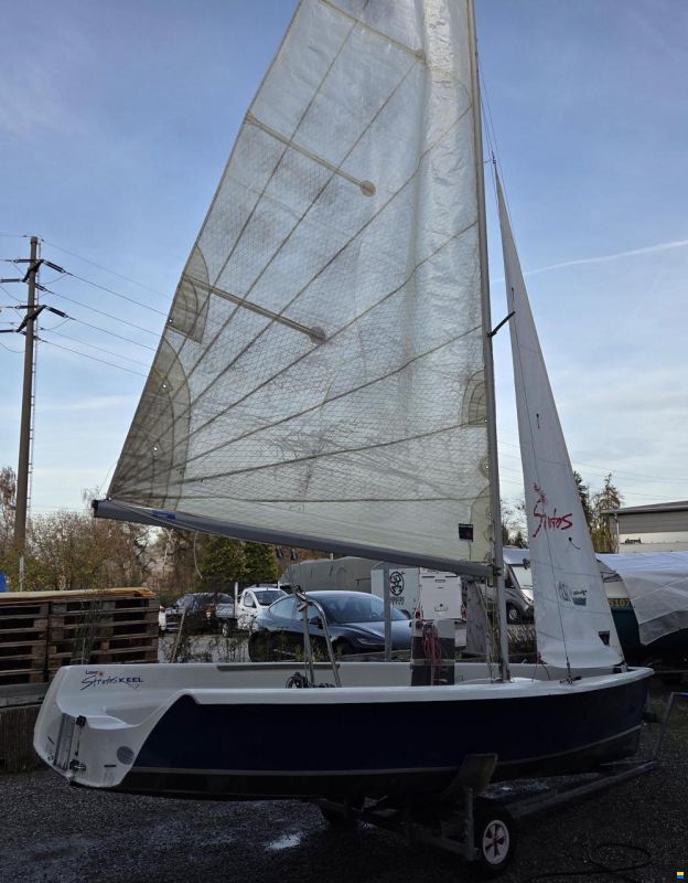 Laser Stratos Keel