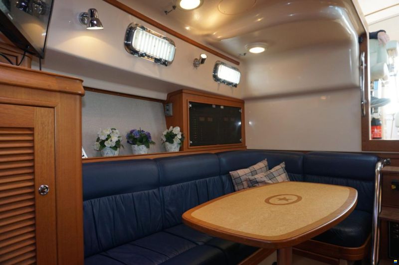 Island Packet Craft 360 Express
